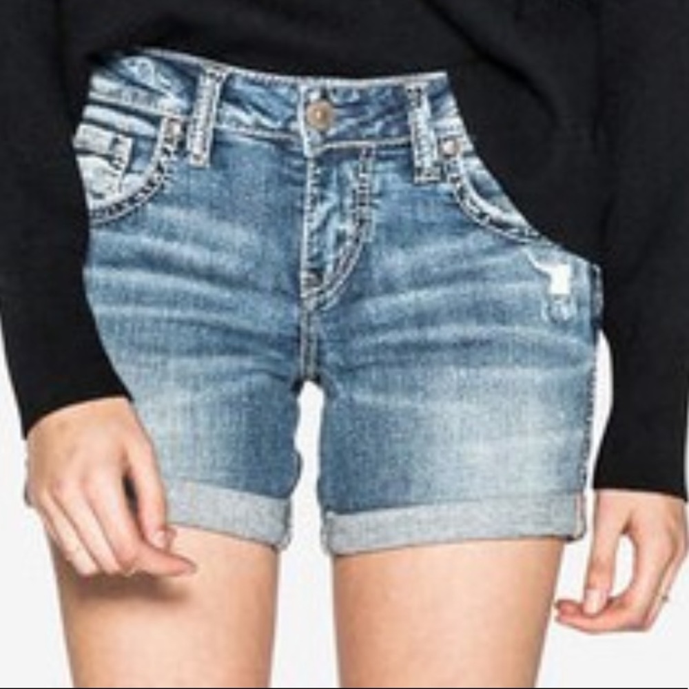 SILVER JEANS➕Boyfriend Distressed Mid Shorts